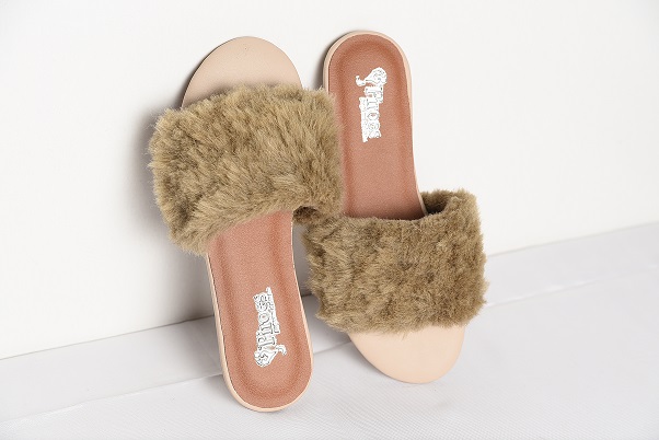 Ladies Fur Slides