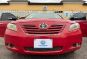 #2.490m Toyota camry XLE in fantastic condition with with: Thumb start button / keyless entry, Strong v6 engine, Automatic gear, Cold Chilling AC, Dvd entertainment system, Soft matured leather seats, Clean interior, exterior and lots more. Located in Ilorin, kwara state