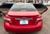 #2.490m Toyota camry XLE in fantastic condition with with: Thumb start button / keyless entry, Strong v6 engine, Automatic gear, Cold Chilling AC, Dvd entertainment system, Soft matured leather seats, Clean interior, exterior and lots more. Located in Ilorin, kwara state