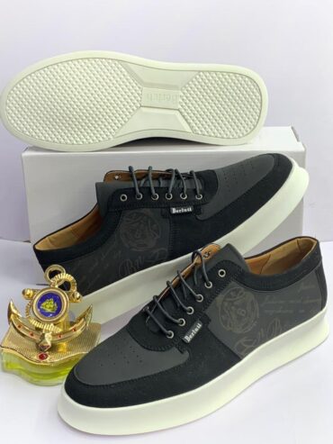 Men luxury branded shoes