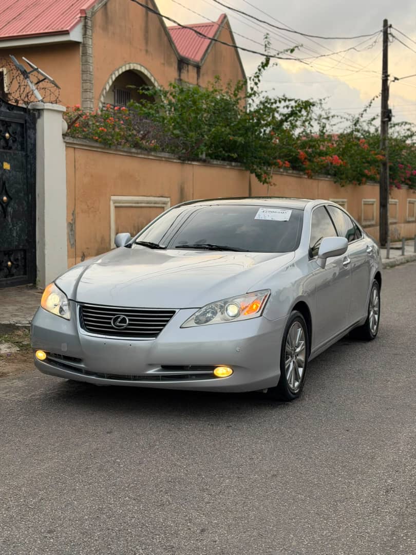 Foreign Used 2007 Lexus ES350 Full Option – Push-Button Start, Navigation Screen, Panoramic Roof, Reverse Camera ₦12,075,000