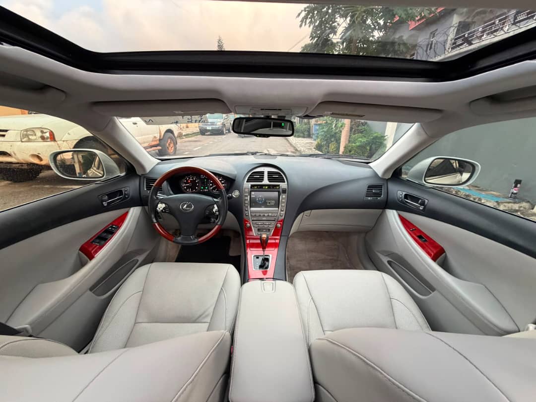 Foreign Used 2007 Lexus ES350 Full Option – Push-Button Start, Navigation Screen, Panoramic Roof, Reverse Camera ₦12,075,000