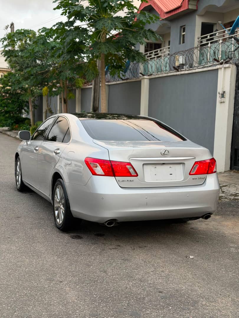 Foreign Used 2007 Lexus ES350 Full Option – Push-Button Start, Navigation Screen, Panoramic Roof, Reverse Camera ₦12,075,000