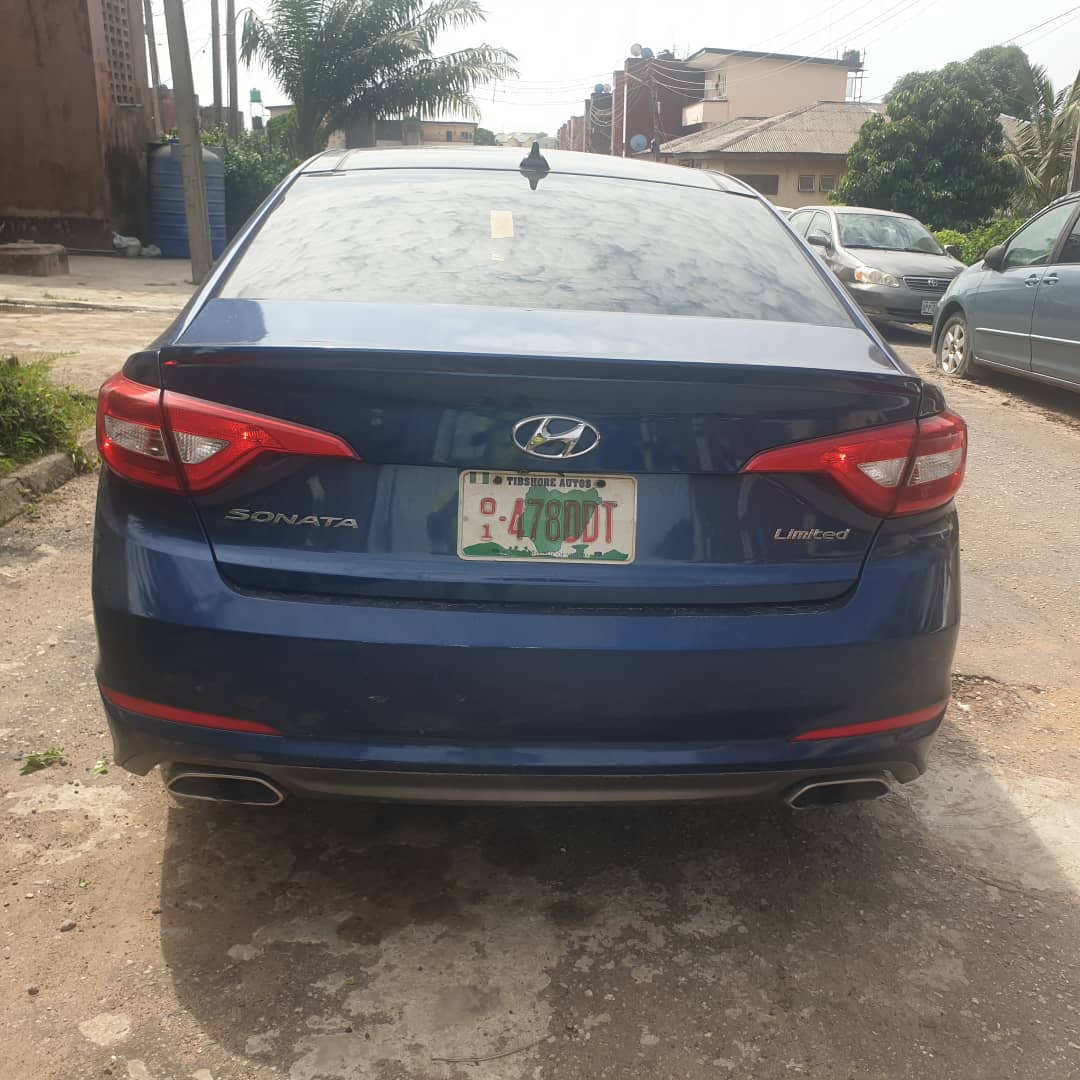 Foreign Used 2015 Hyundai Sonata Limited – Push Start, Reverse Camera, Leather Seats, Panoramic Roof ₦16100000