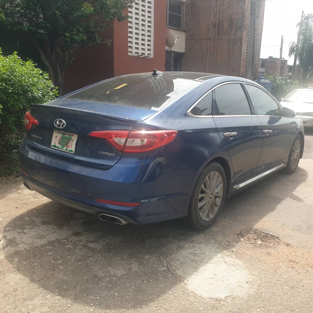 Foreign Used 2015 Hyundai Sonata Limited – Push Start, Reverse Camera, Leather Seats, Panoramic Roof ₦16100000