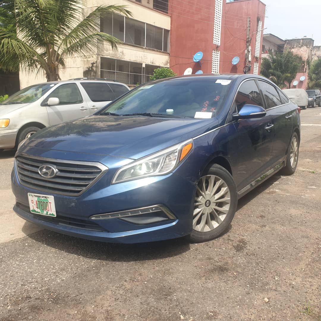 Foreign Used 2015 Hyundai Sonata Limited – Push Start, Reverse Camera, Leather Seats, Panoramic Roof ₦16100000