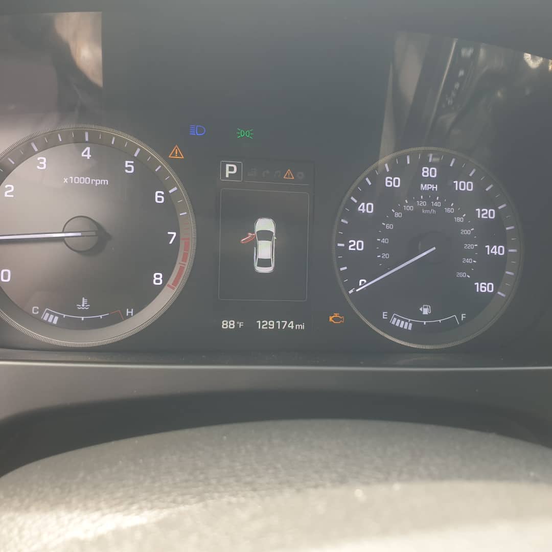 Foreign Used 2015 Hyundai Sonata Limited – Push Start, Reverse Camera, Leather Seats, Panoramic Roof ₦16100000
