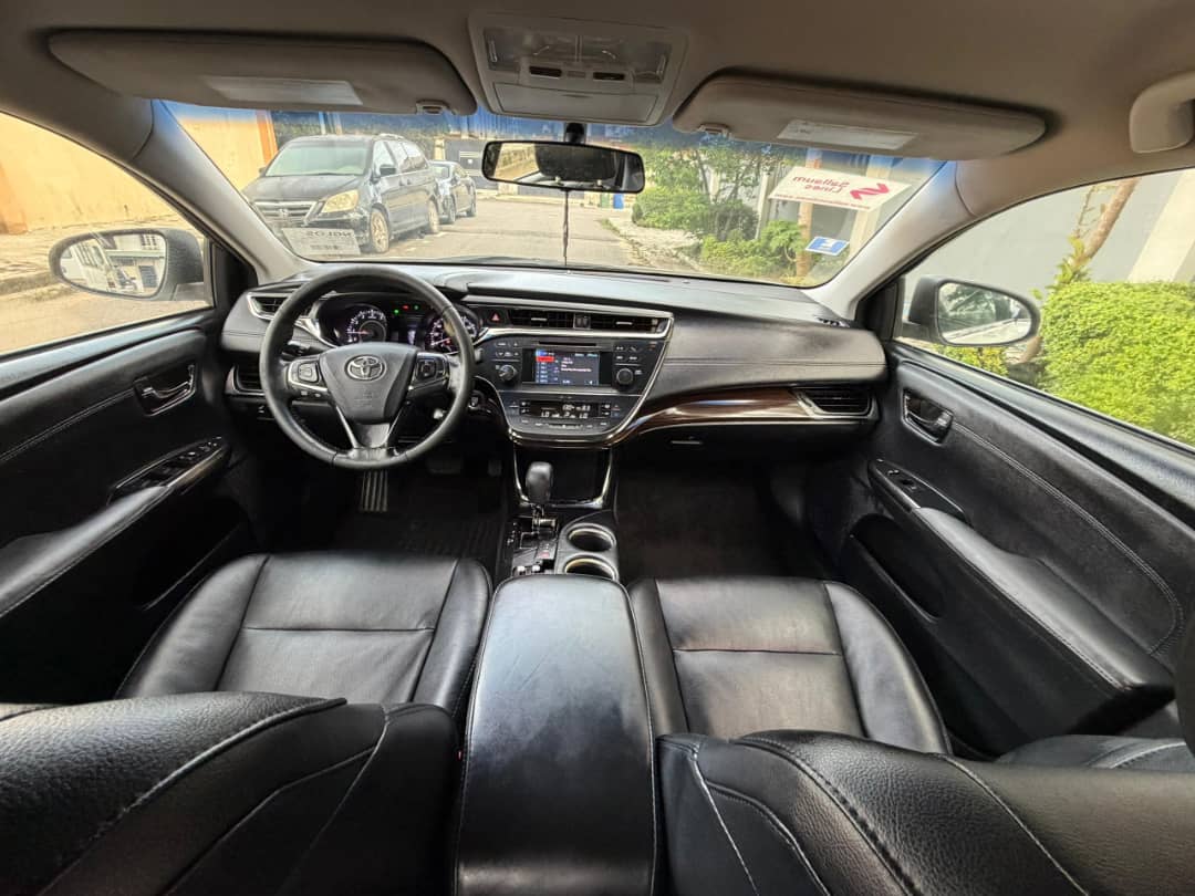 Foreign Used 2014 Toyota Avalon XLE V6 – Push Start, BSM, Reverse Camera, Leather Seats ₦20125000