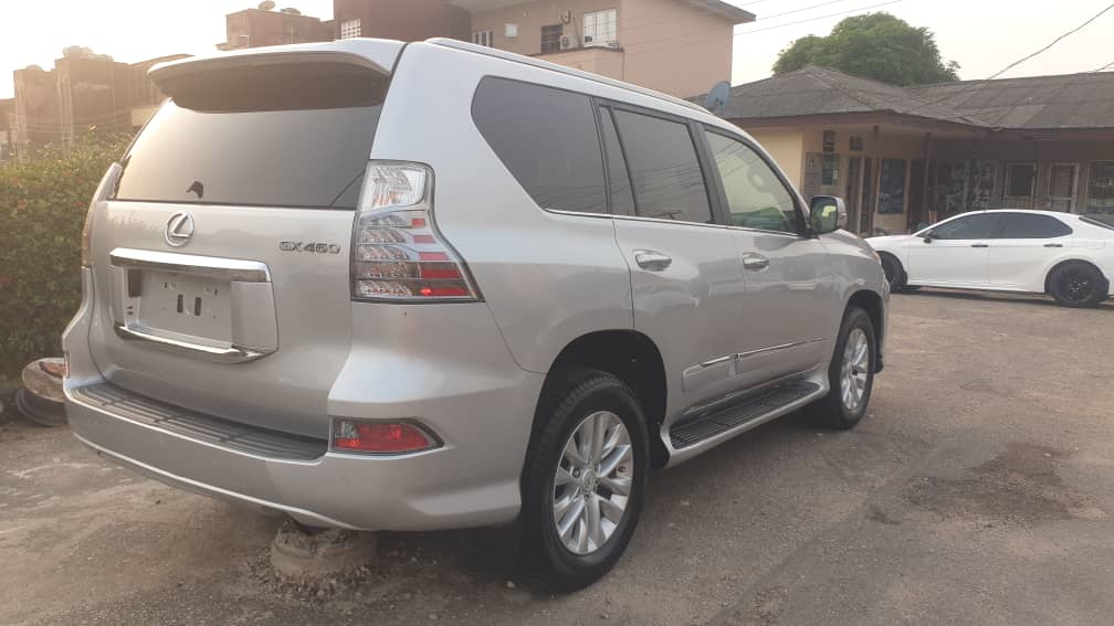 Foreign Used 2017 Lexus GX460 V8 – Push Start, Reverse Camera, Leather Seats ₦65550000