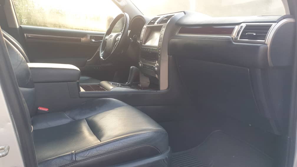 Foreign Used 2017 Lexus GX460 V8 – Push Start, Reverse Camera, Leather Seats ₦65550000