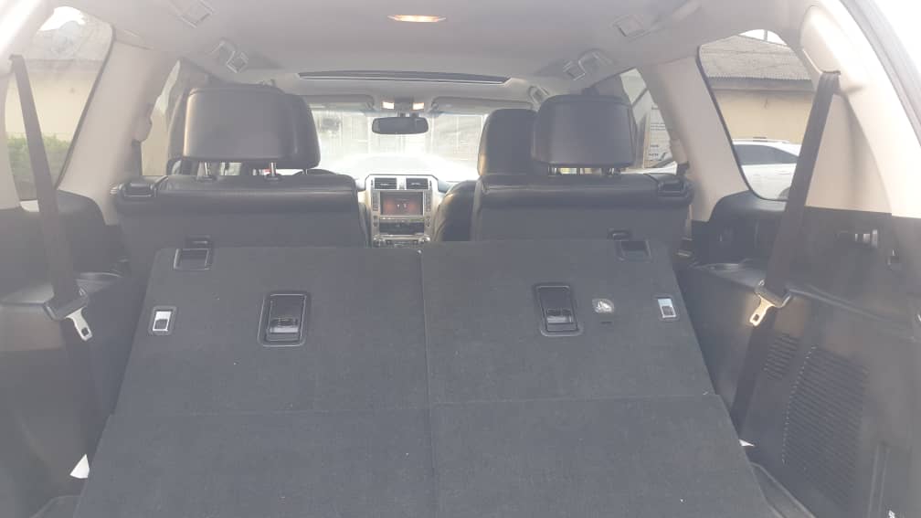 Foreign Used 2017 Lexus GX460 V8 – Push Start, Reverse Camera, Leather Seats ₦65550000