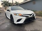 Foreign Used 2020 Toyota Camry SE – Key Start, Reverse Camera, Leather Seats, Sunroof ₦32200000